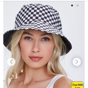 Forever21 Checkered Bucket Hat NWT